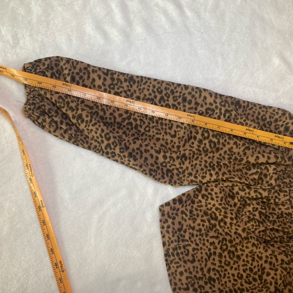 William B Cheetah Print Long Blouson Sleeve Ruched Back Crop Top Size Medium - Picture 12 of 12